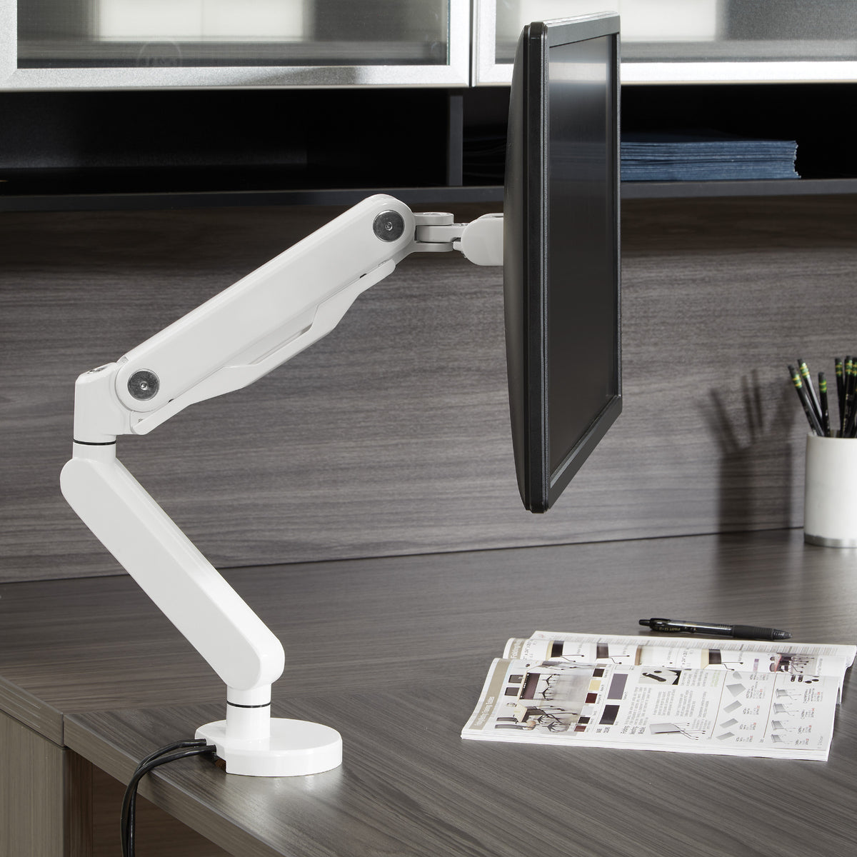 Ascend II® Gas Assist Single Monitor Arm with Dual USB 3.0 Ports