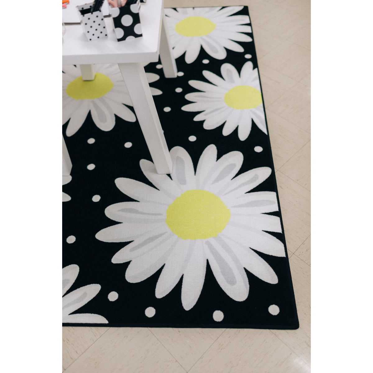 Schoolgirl Style Daisy Polka Dots Rugs