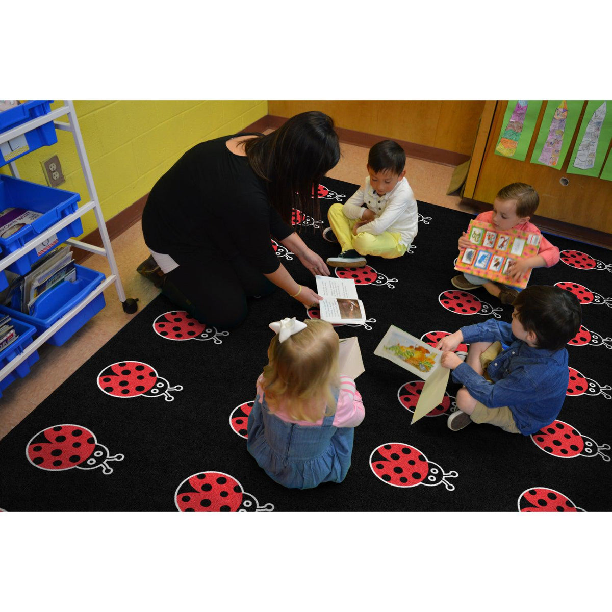 Schoolgirl Style Ladybugs On Black Criss Cross Rug, 7'6" x 12' Rectangle