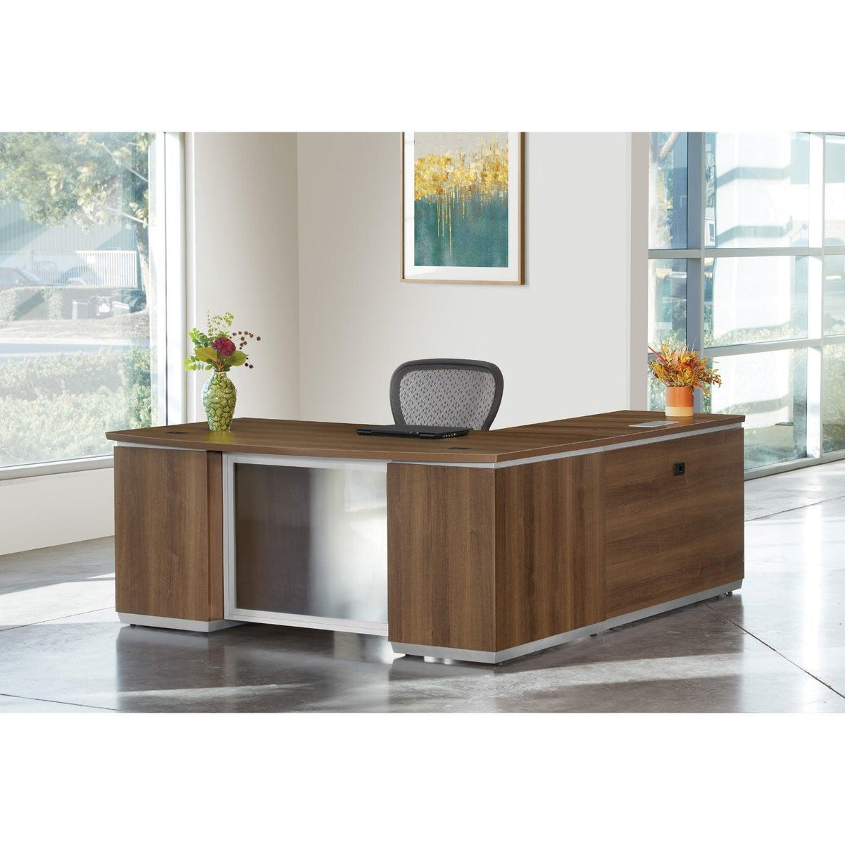 Tuxedo L-Shape with Bow Front Desk and Left Return, 72" x 90"