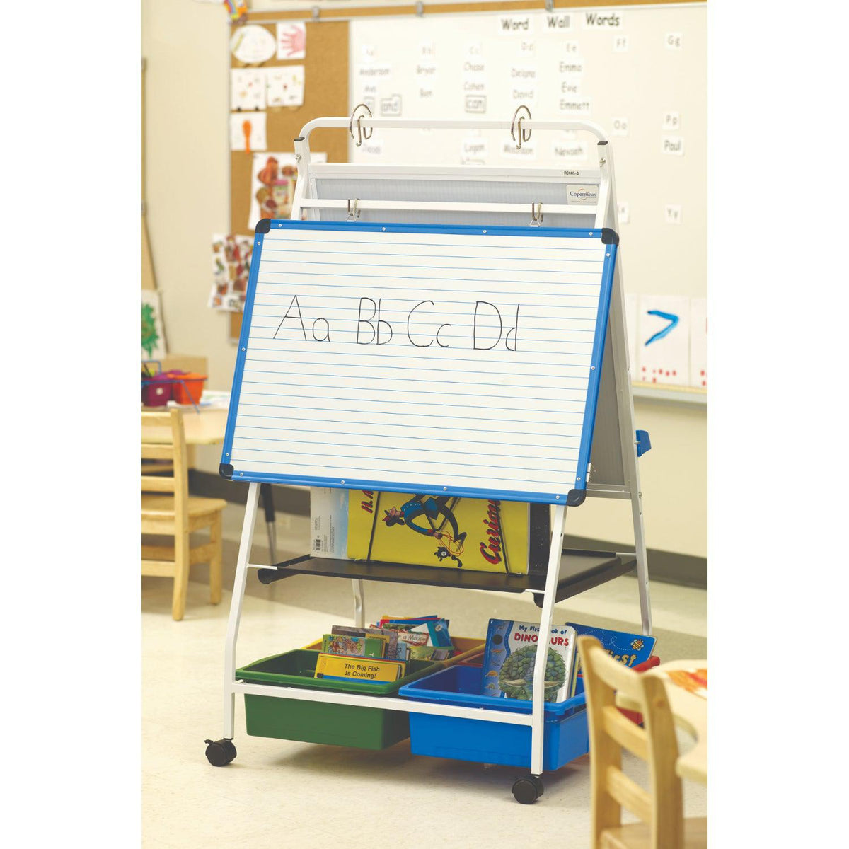 Classic Royal Reading/Writing Center, Classic Tub Combo with Lids