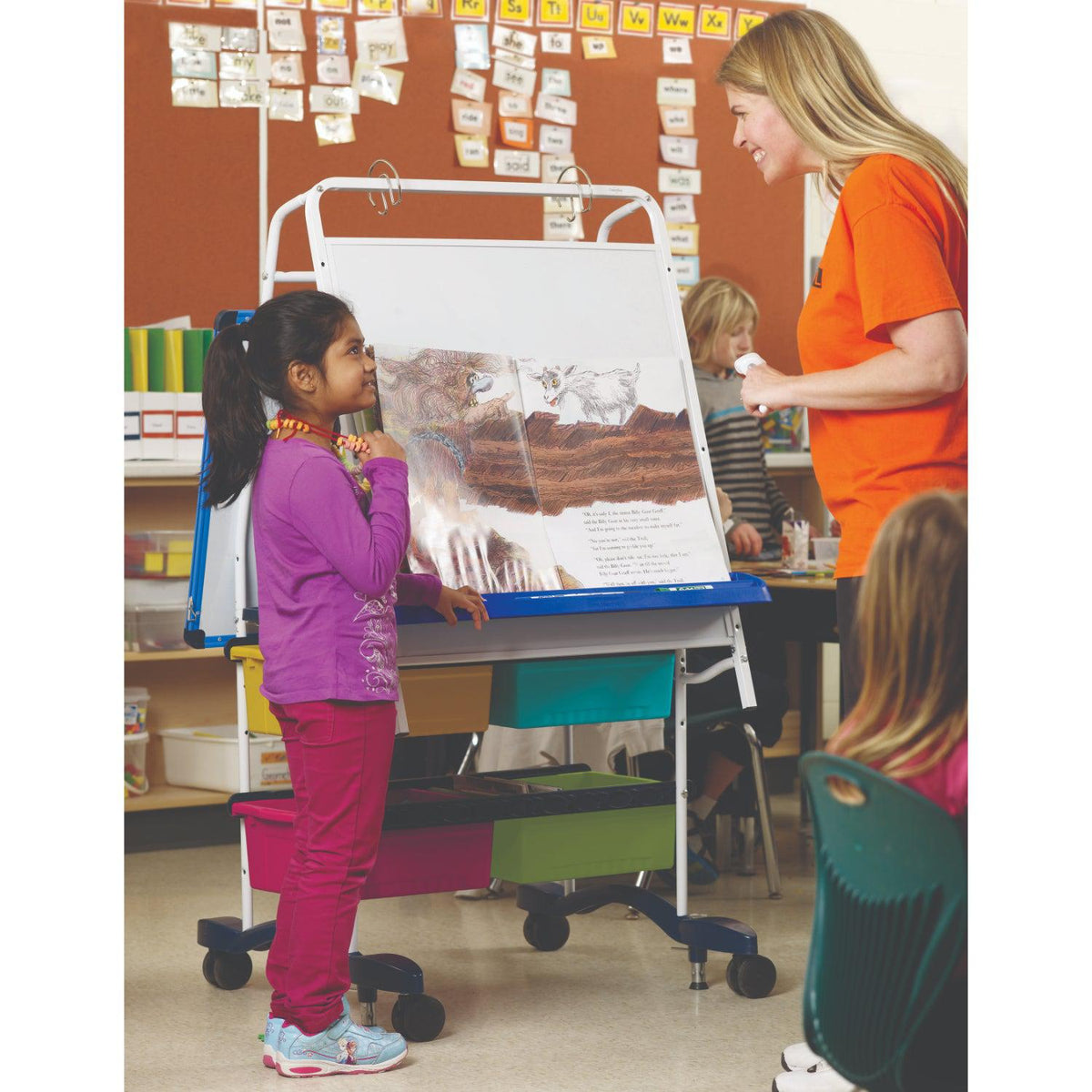 Copernicus Royal Reading/Writing Center with Vibrant Tub Combo