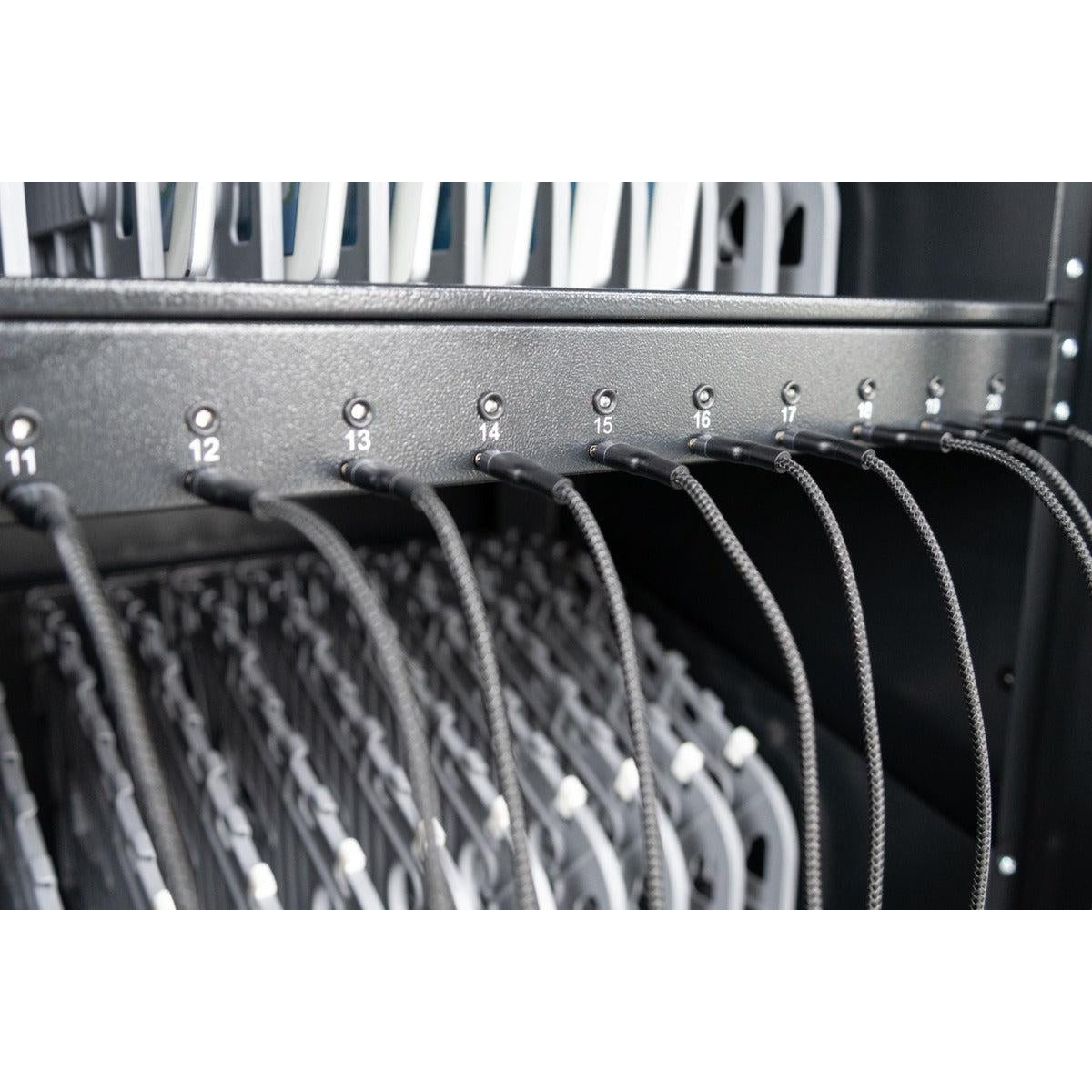 30-Laptop/Tablet USB-C Charging Cart